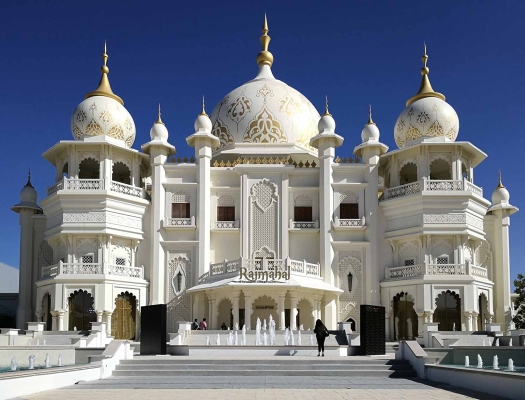 Rajmahal Bollywood Park